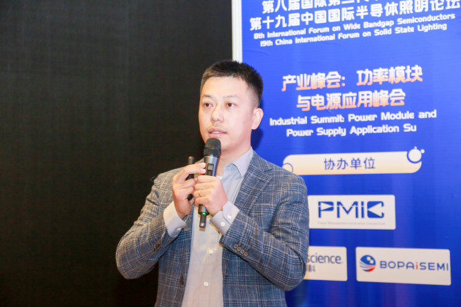 王浩宇  上?？萍即髮W信息學院長聘副教授